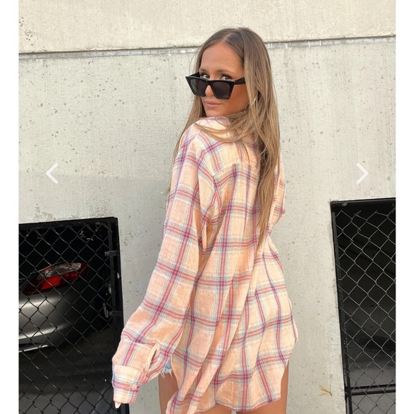 Chic By Ally B button down top - Picture 3 of 5